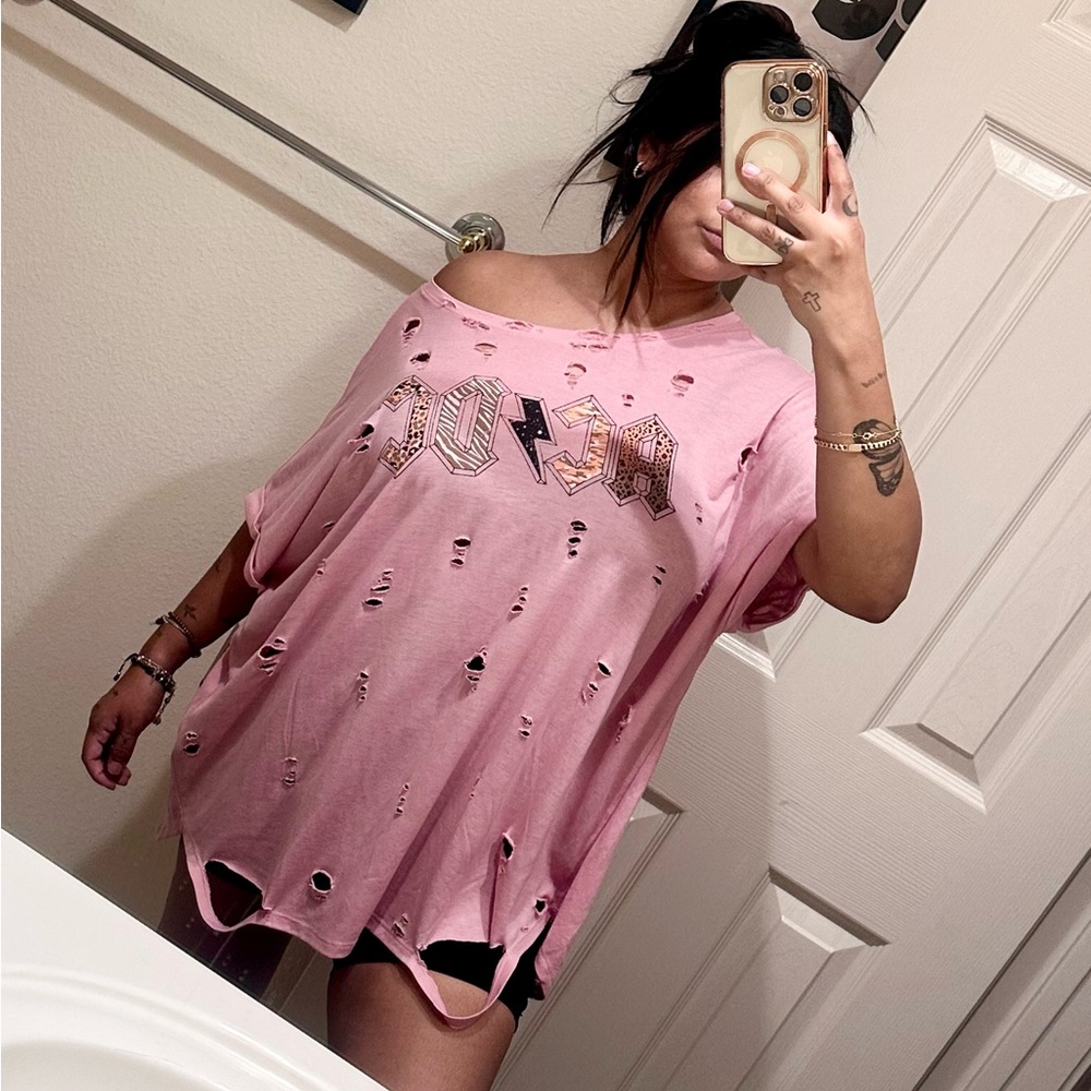 ACDC DISTRESSED T
